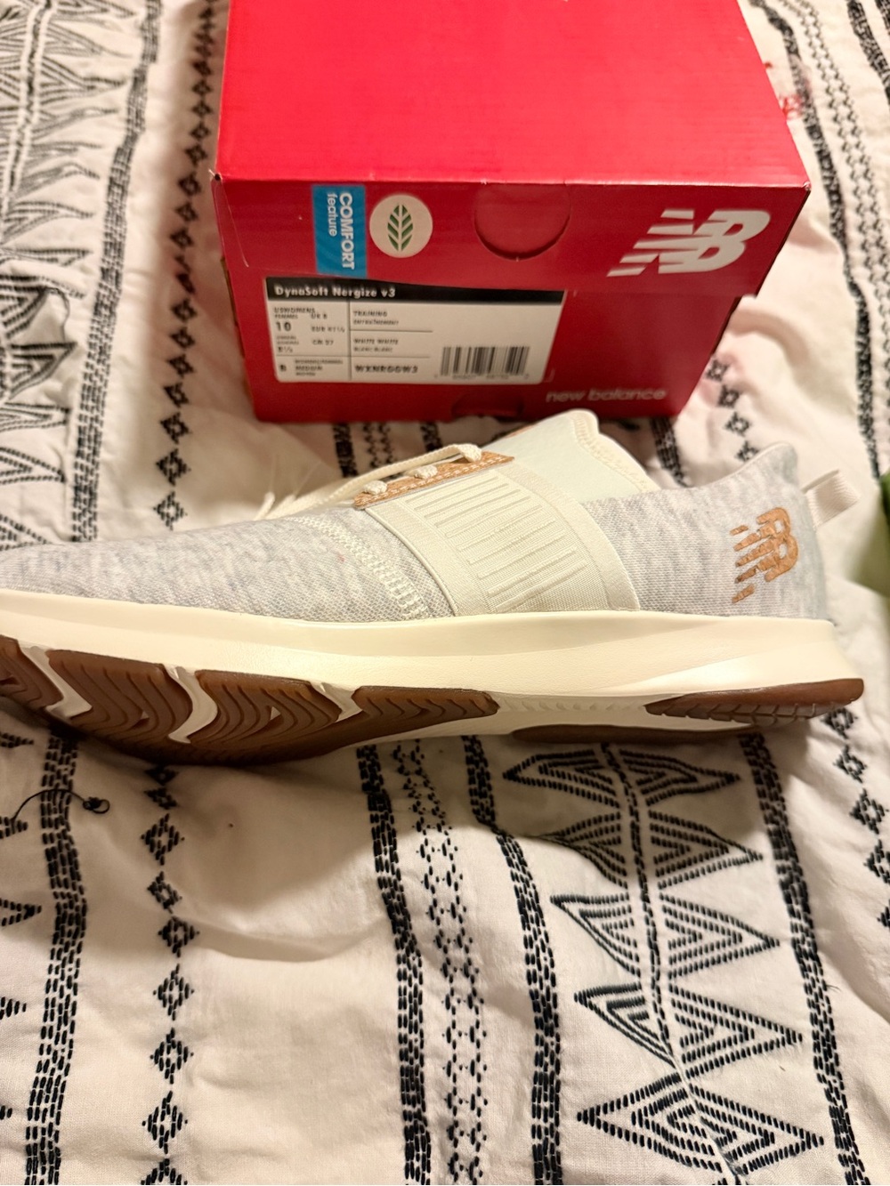 New Balance light gray / cream Women's DynaSoft Nergize v3 Training Sneaker - Picture 2 of 6